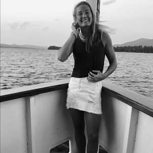 Meet your Posher, Christiana